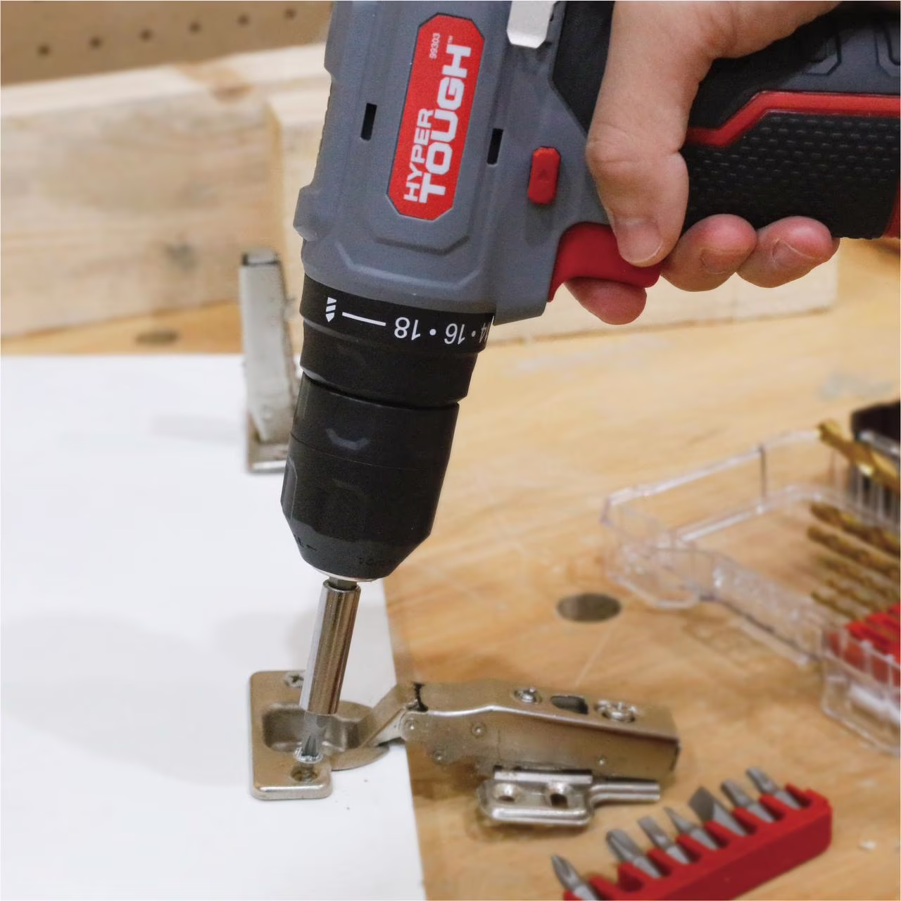 160b4f265d78887f94eeb564cfda47f73e0fd130ced638b82382fd8512d53f04 Hyper Tough 22-Piece Drill & Drive Set in Click Fit™ Case