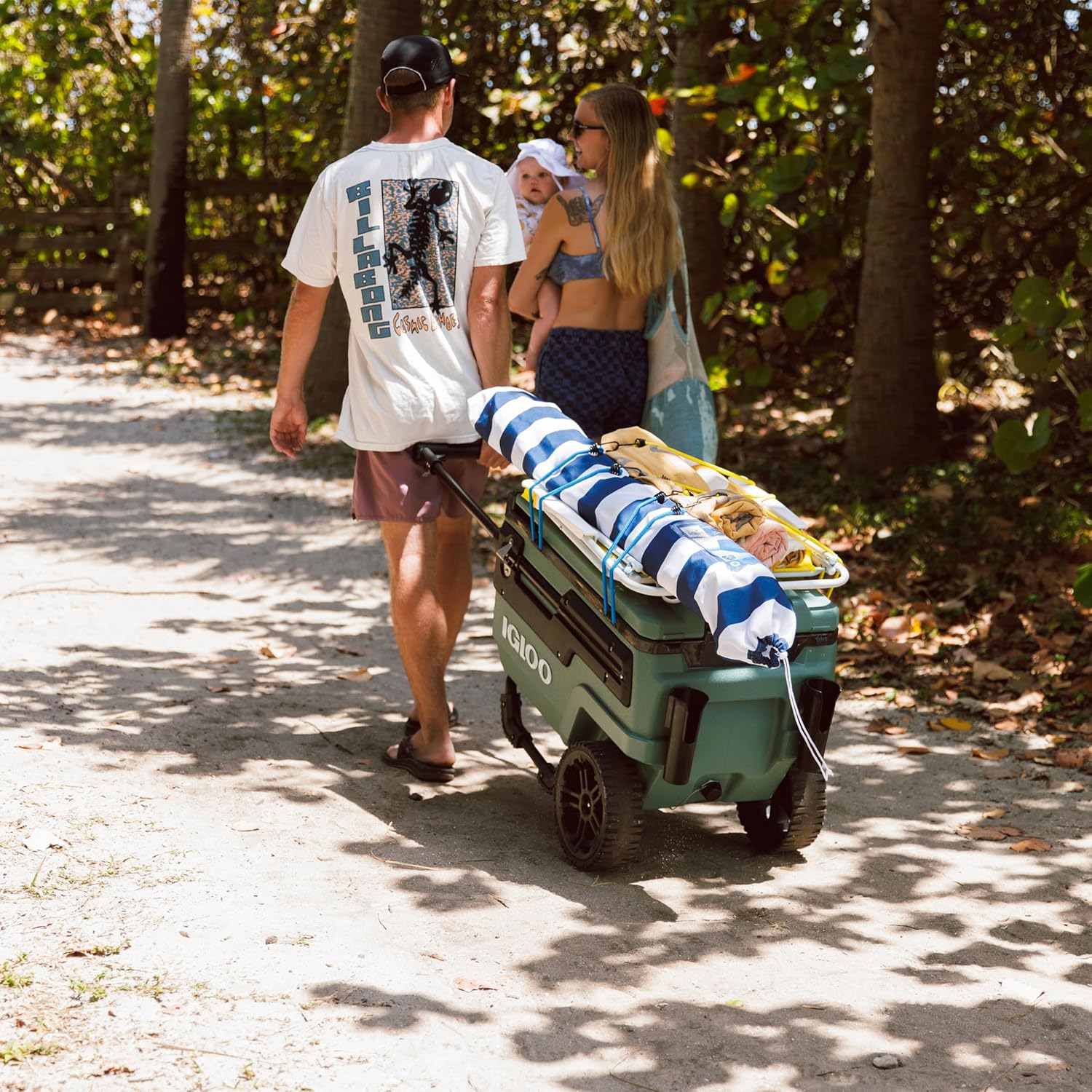 2e95dedd71f4dbb97cc7974f19227355485f55bfccfef50195322b3009ac7a2a 70Qt Wheeled Cooler Insulated Hard Shell Ice Chest(Bone)