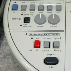 Suzuki Omnichord OM 84 System Two w/ Hard Case Power Supply Manual TESTED! WORKS