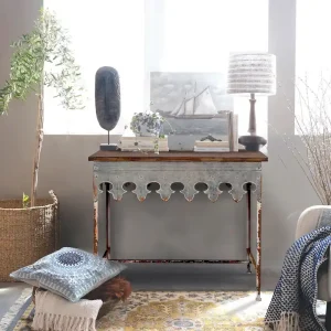 Zinc-Finished Metal and Wood Scalloped Edge Sofa Table(Silver)