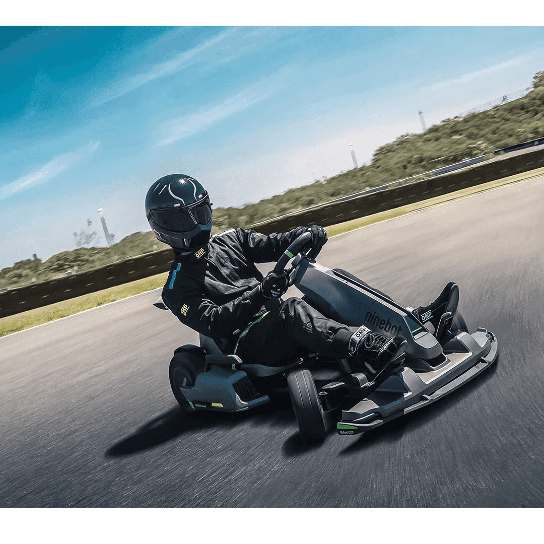 cbd714db6418de19f8dc4fbf2dcf4fe601c99de9e5800af645459cce75ec9a45 Ninebot Gokart PRO