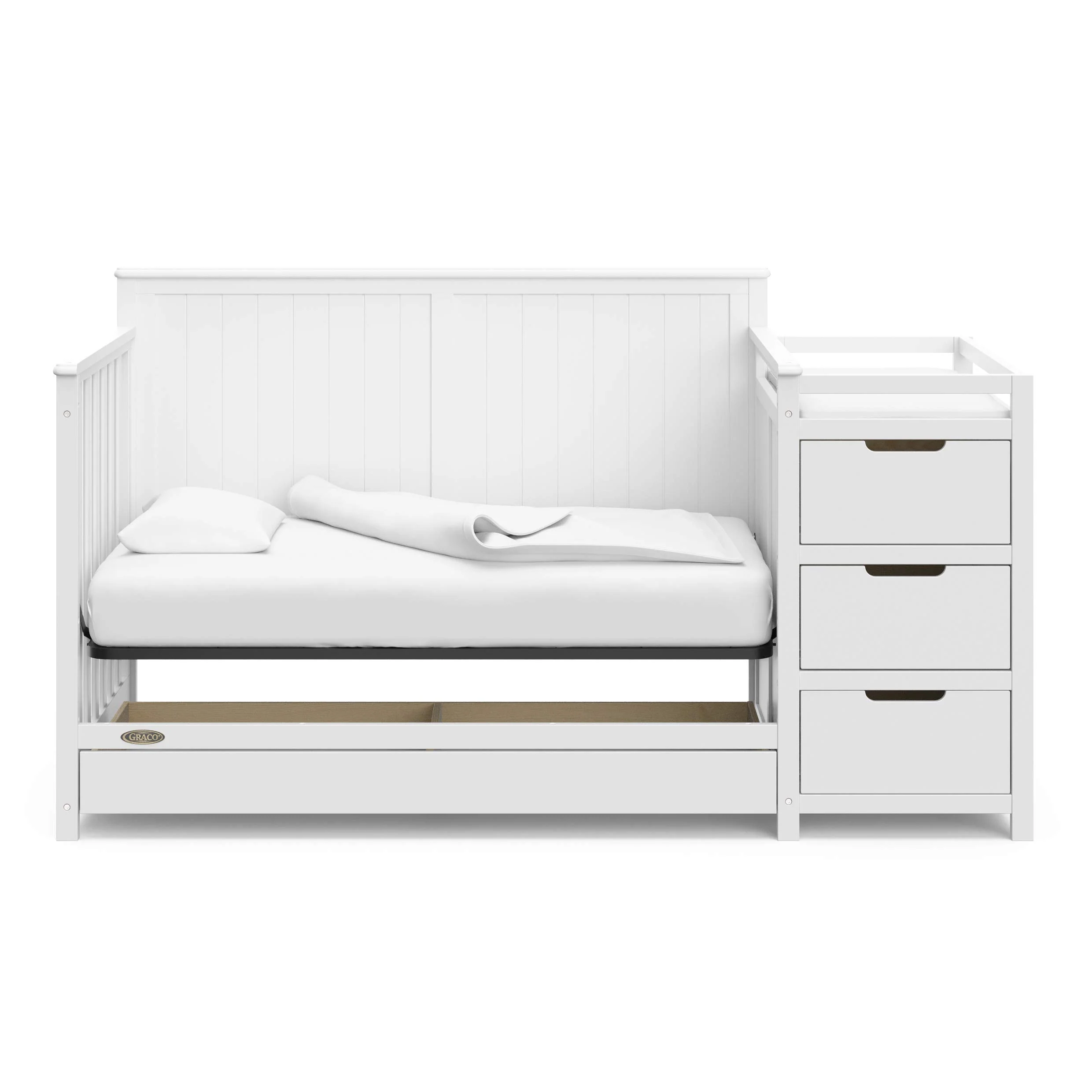e950a038ff979fca6fae237ca577842a3e63313bd6dbff07d6b1437309965e24 Graco Hadley 5-in-1 Convertible Crib and Changer with Drawer